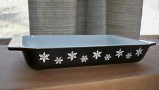Vintage Pyrex Black and Snowflake 548-B Casserole 1 1/4 Quart Dish - no lid picture