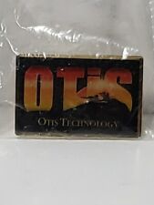 Otis Technology Weapon Cleaning Gear Military Tactical Company Pin Rare picture