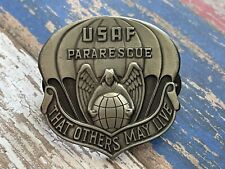 Authentic Vietnam War U.S. Air Force Pararescue Badge Para Parachutist Insignia picture