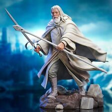 Gandalf the White Lord of the Rings Gallery Statue picture