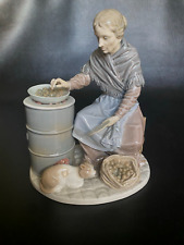 Lladro 1373 CHESTNUT SELLER street merchant old lady, retired 1981 - 9.5 inch picture