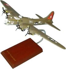 USAAF Boeing B-17G Flying Fortress Thunder Bird Desk Model 1/60 WW2 SC Airplane picture