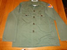 ANTIQUE 1961 US ARMY FATIGUE SHIRT WITH EAGLE PATCH - MENS SIZE MEDIUM # 420 picture