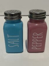 Farm House Salt and Pepper Shakers Set (Pink &Blue) picture