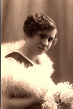 c1910 BEAUTIFUL YOUNG LADY HIGH SOCIETY ROSES ART DECO RPPC PHOTO POSTCARD P511 picture