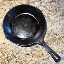 Vintage Unmarked Cast Iron Chef Skillet 9 Inch w/ Thumb Handle Made In USA picture