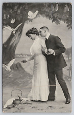 Vtg Post Card Man & Women Feeding Doves Romantic B475 picture