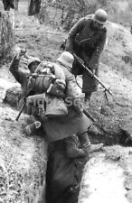 WW2 Picture Photo German infantrymen take Red Army soldiers POW  3679 picture