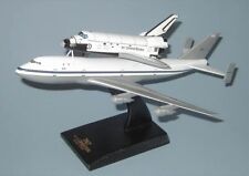 NASA Boeing 747 + Space Shuttle Discovery Desk Display Model 1/200 SC Airplane picture