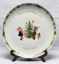 VTG Holly Hobbie Christmas 1973 Porcelain Plate 10 5/8” Commemorative Edition picture