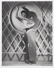 HOLLYWOOD BEAUTY ANNA MAY WONG STYLISH POSE STUNNING PORTRAIT 1970s Photo C47 picture