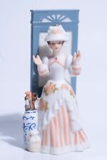 AVON Miniature Porcelain MRS PFE ALBEE Figurine 1993 President's Club Award picture