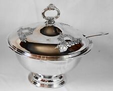 Tureen W/Lid, Ladle & Liner Castle Court (silverplate howloware)by ONEIDA Silver picture