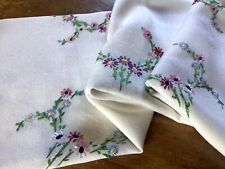 Vintage 1940s White Rayon Tablecloth Hand Embroidered Daisies & Leaves picture
