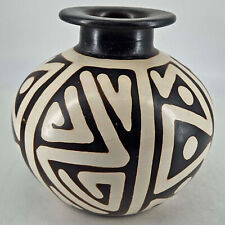 Chulucanas Geometric Pottery Fold art Vase Peru Signed picture