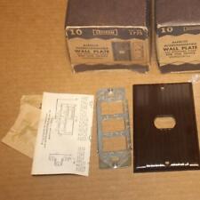 One NOS Leviton Bakelite Interchangeable Wall Plate Despard Brown Ribbed Sgl Hor picture