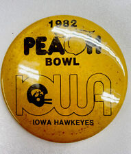 Iowa Hawkeyes Hawks 1982 Peach Bowl Football Team Button Vintage PINBACK  Sports picture