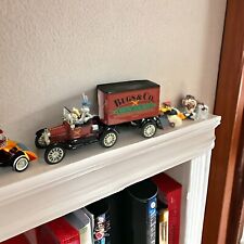 Vintage ERTL Collectibles Warner Brothers 2000 Bugs Bunny 1918 Ford Moving Truck picture