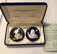 1975 Franklin Mint Cameos In Crystal - Benjamin Franklin & King Louis XVI Flaw picture