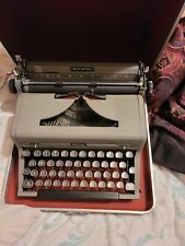 Vintage Royal Deluxe Typewriter In Great Condition picture
