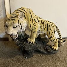 Painted Handmade Korean Tiger Sculpture Stalking in Woods on Wooden Plinth Rare picture