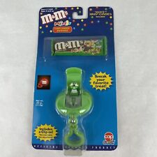 M&M's Minis Candy Hander Dispenser Clip-On Cap Candy Vintage 2002 GreenNew picture