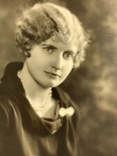 Bm) Found Photograph Beautiful Woman Portrait Short Hair Style 1910's-1920's picture