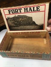 RARE Vintage Fort Hale Connecticut Broad Leaf 1928 Class D Wooden 50 Cigar Box picture