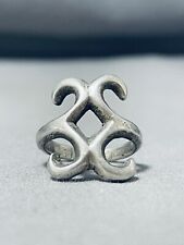 MAJESTIC VINTAGE NAVAJO  HANDCARVED STERLING SILVER CURVEY RING picture