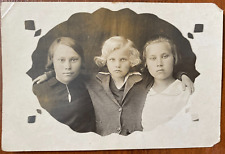 1937 Portrait Three Pretty Attractive Young Girls Beautiful Face Vintage photo picture