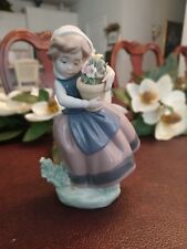 Lladro Spring is Here Girl with Flowers Figurine Daisa 1983 Made in Spain #5223 picture
