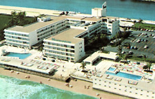1950s MIAMI BEACH FLORIDIA THE MONTMARTE HOTEL OCEANSIDE AERIAL POSTCARD 44-160 picture