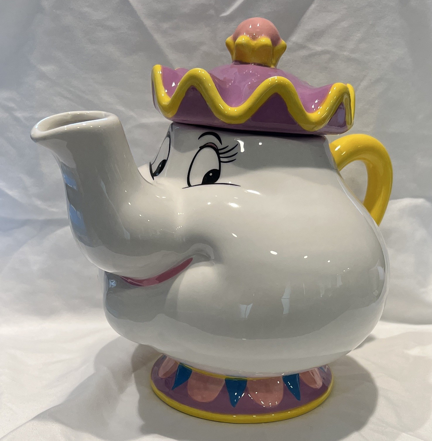 Zrike Brands Disney Princess Mrs. Potts Ceramic Teapot w/ Lid