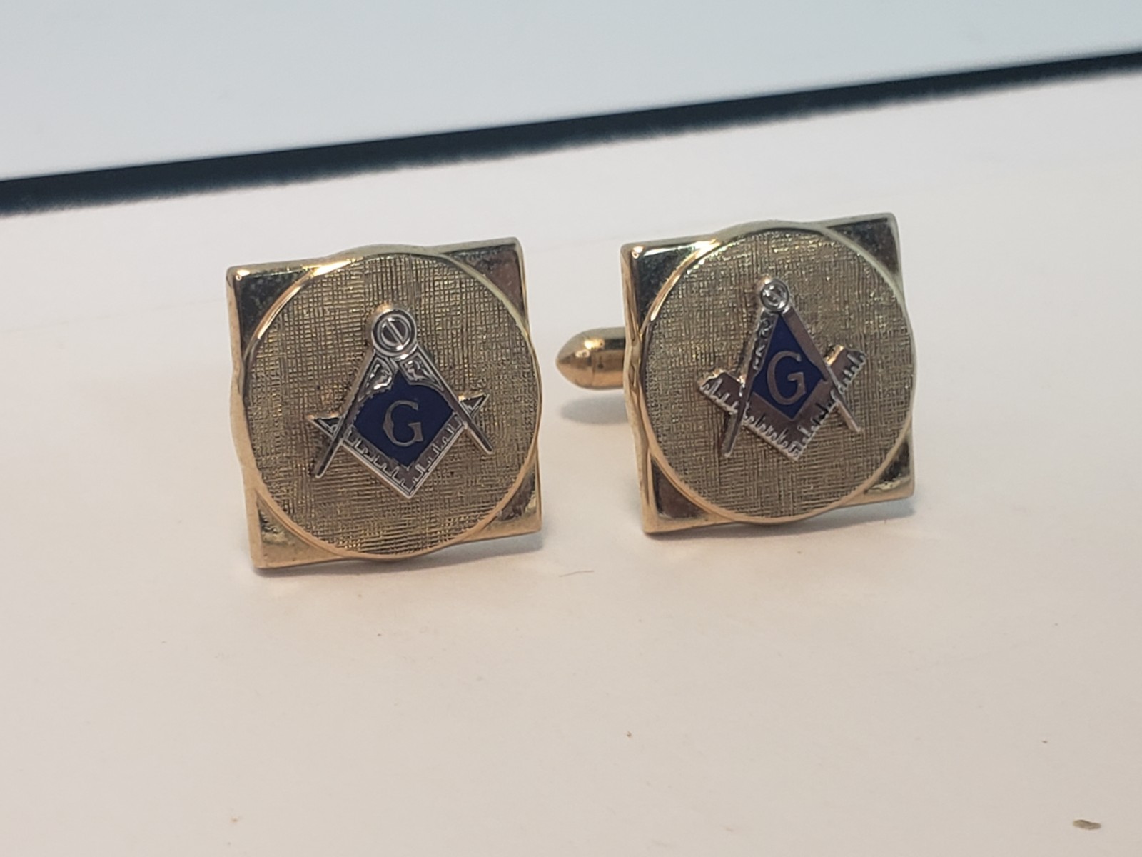Swank Freemason Masonic Square & Compass Cufflinks In Gold Tone