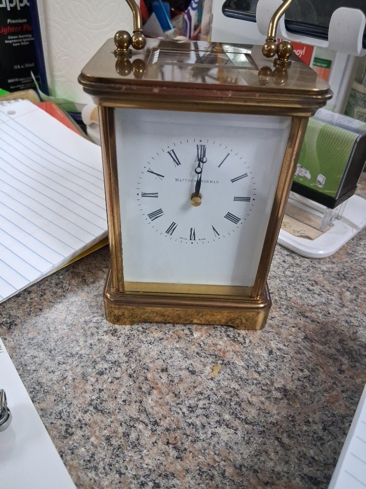 VINTAGE SWISS MADE MATTHEW NORMAN 11JEWELS HAND WIND LUXURY TABLE CARRIAGE CLOCK