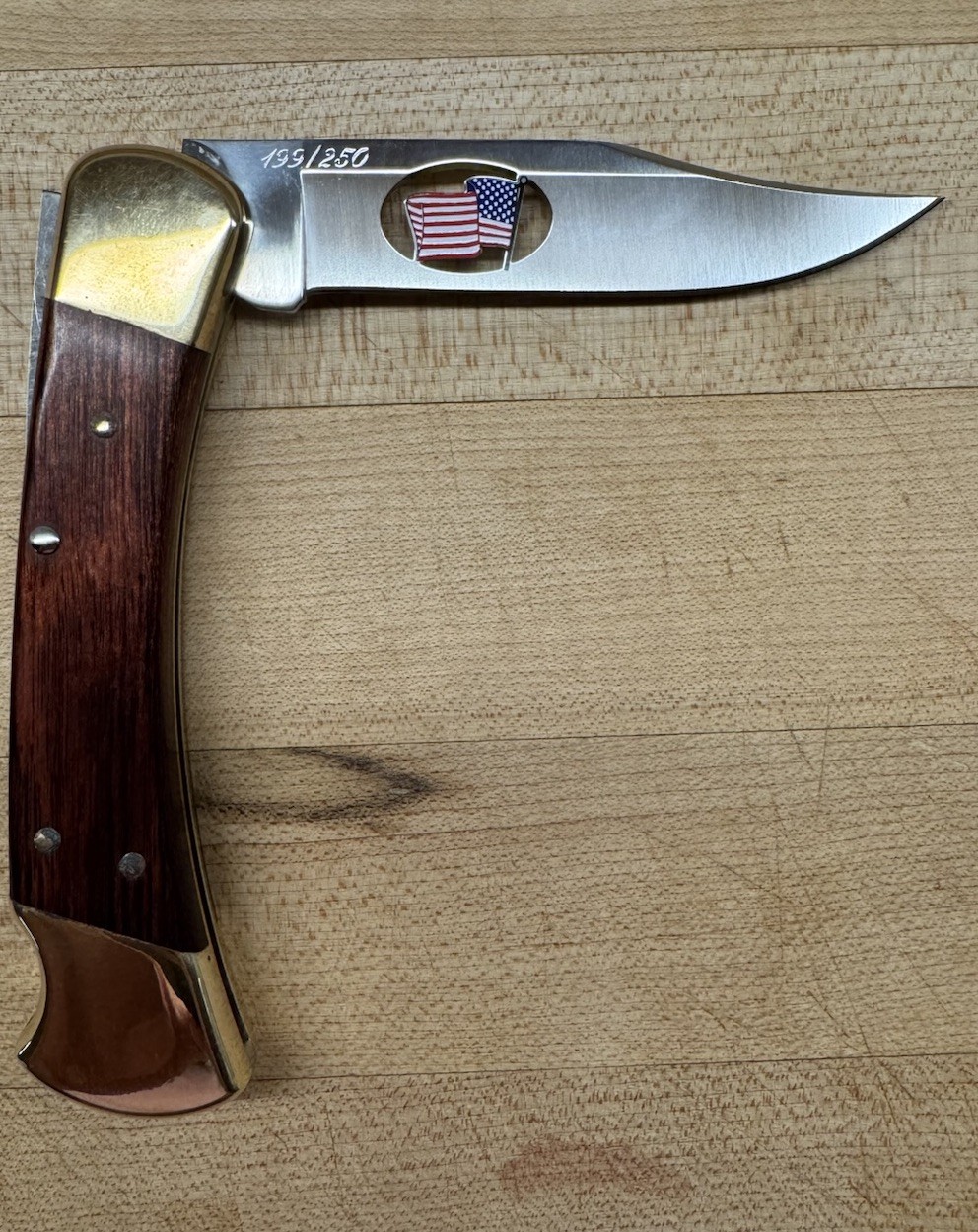 RARE BUCK 110 AMERICAN FLAG CUTOUT KNIFE NEVER USED 199/250 RARE BUCK 110 AMERICAN FLAG CUTOUT KNIFE NEVER USED 199/250