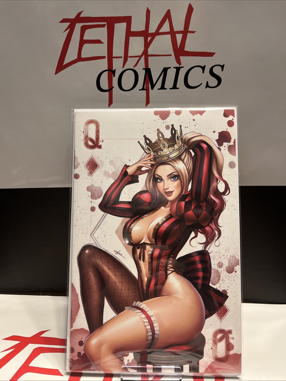 Artist Alley Harley Quinn Queen of Diamonds Nice Virgin Variant NM+ Artist Alley Harley Quinn Queen of Diamonds Nice Virgin Variant NM+