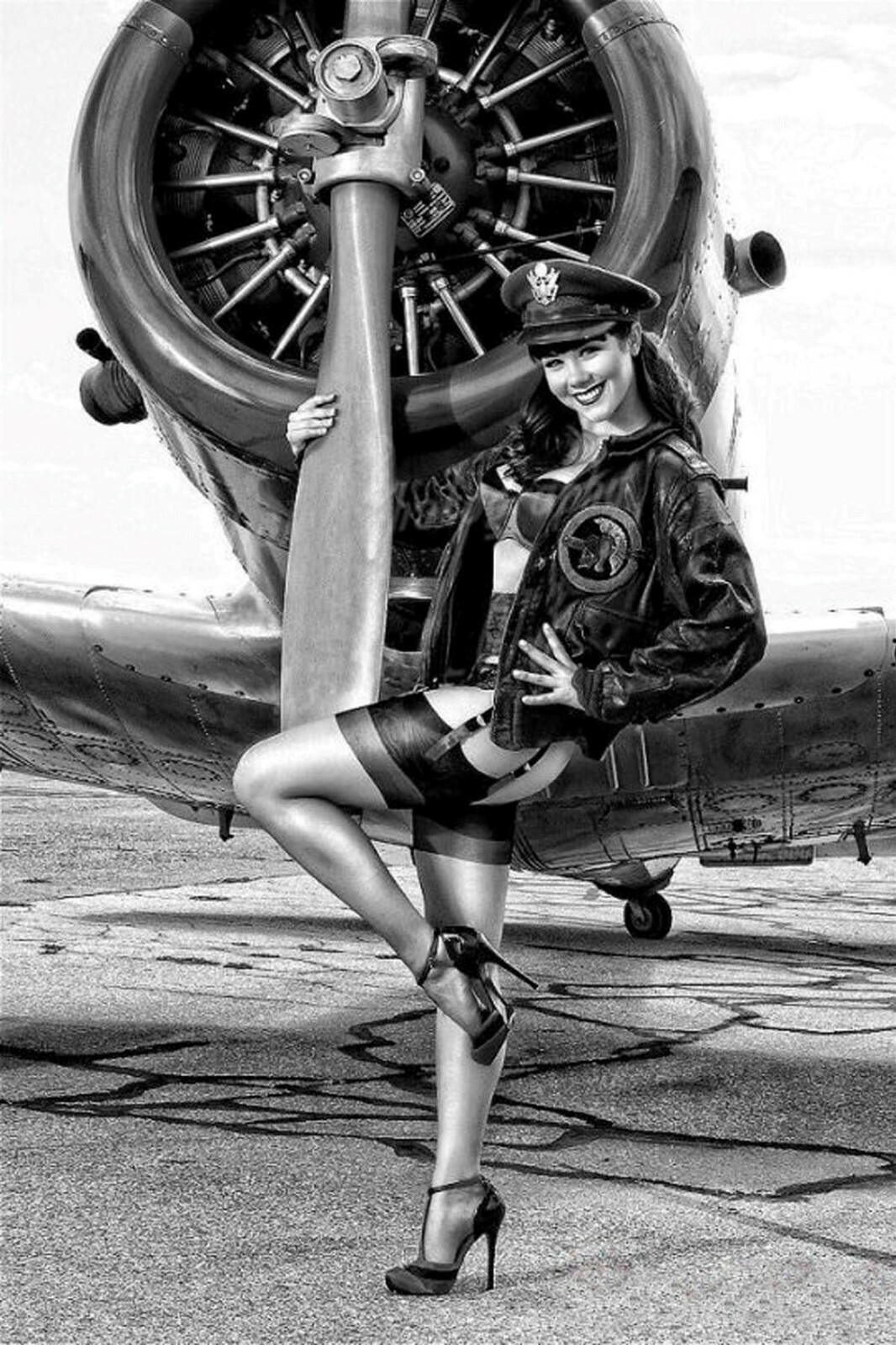 pinup WW2 Photo Glossy 4*6 in Z023 pinup WW2 Photo Glossy 4*6 in Z023