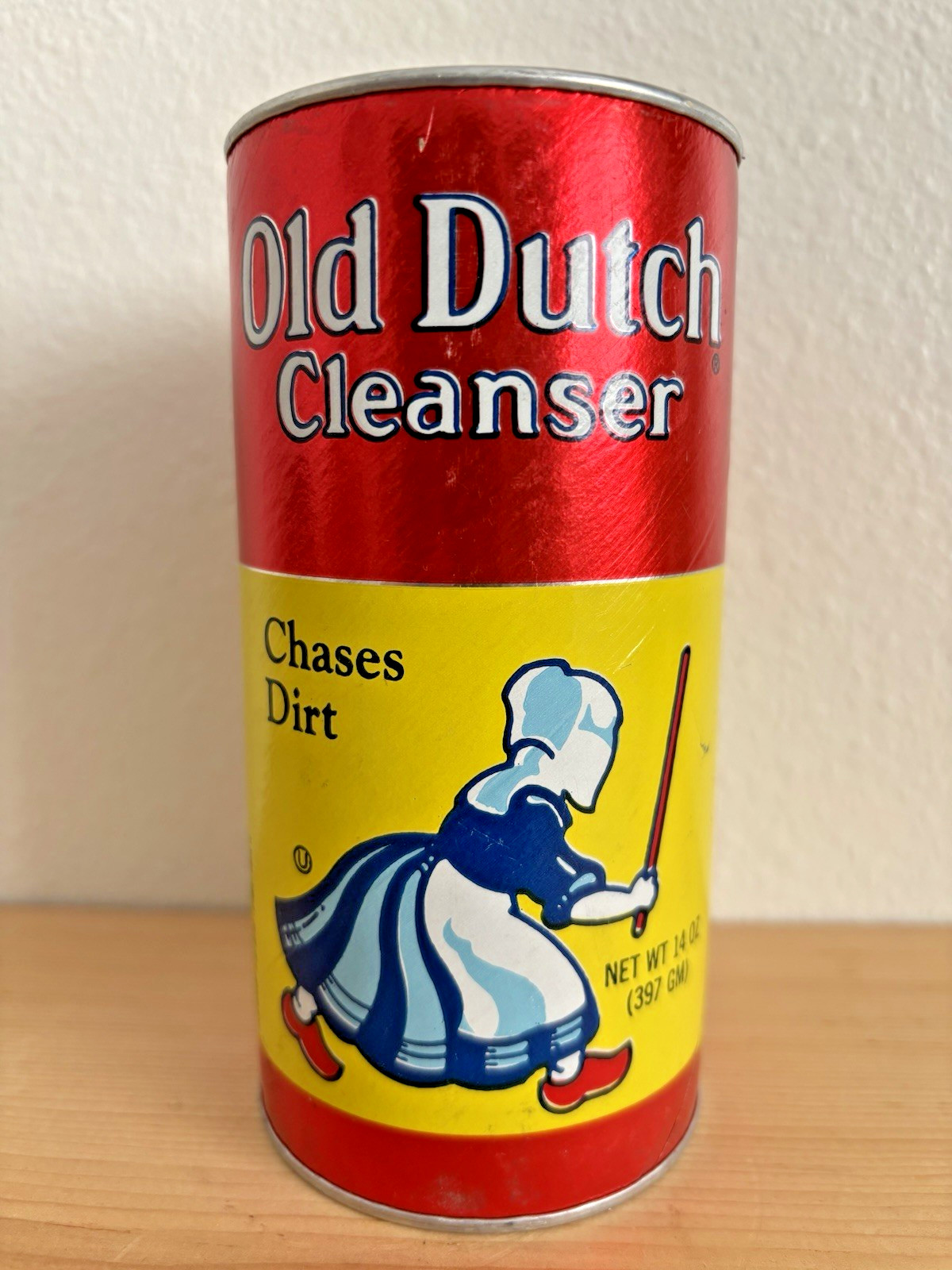 Vintage Old Dutch Cleanser Chases Dirt 14 oz ~ Discontinued ~ USA Made ~ NEW NOS Vintage Old Dutch Cleanser Chases Dirt 14 oz ~ Discontinued ~ USA Made ~ NEW NOS