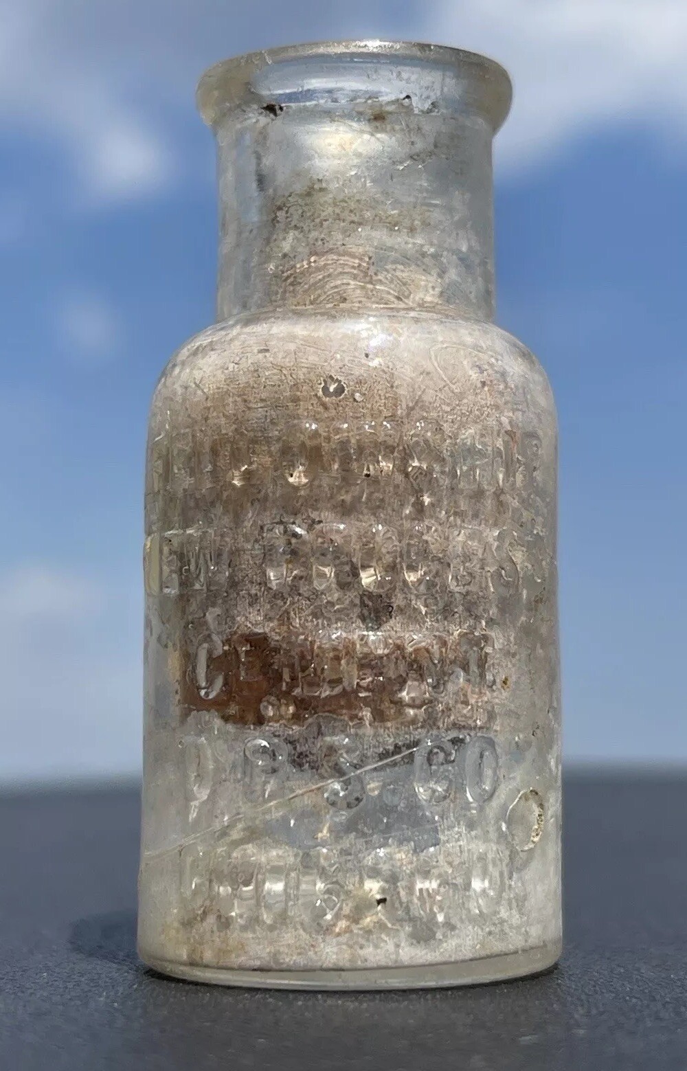 Pre-1900s Antique Bottle «CHICAGO»