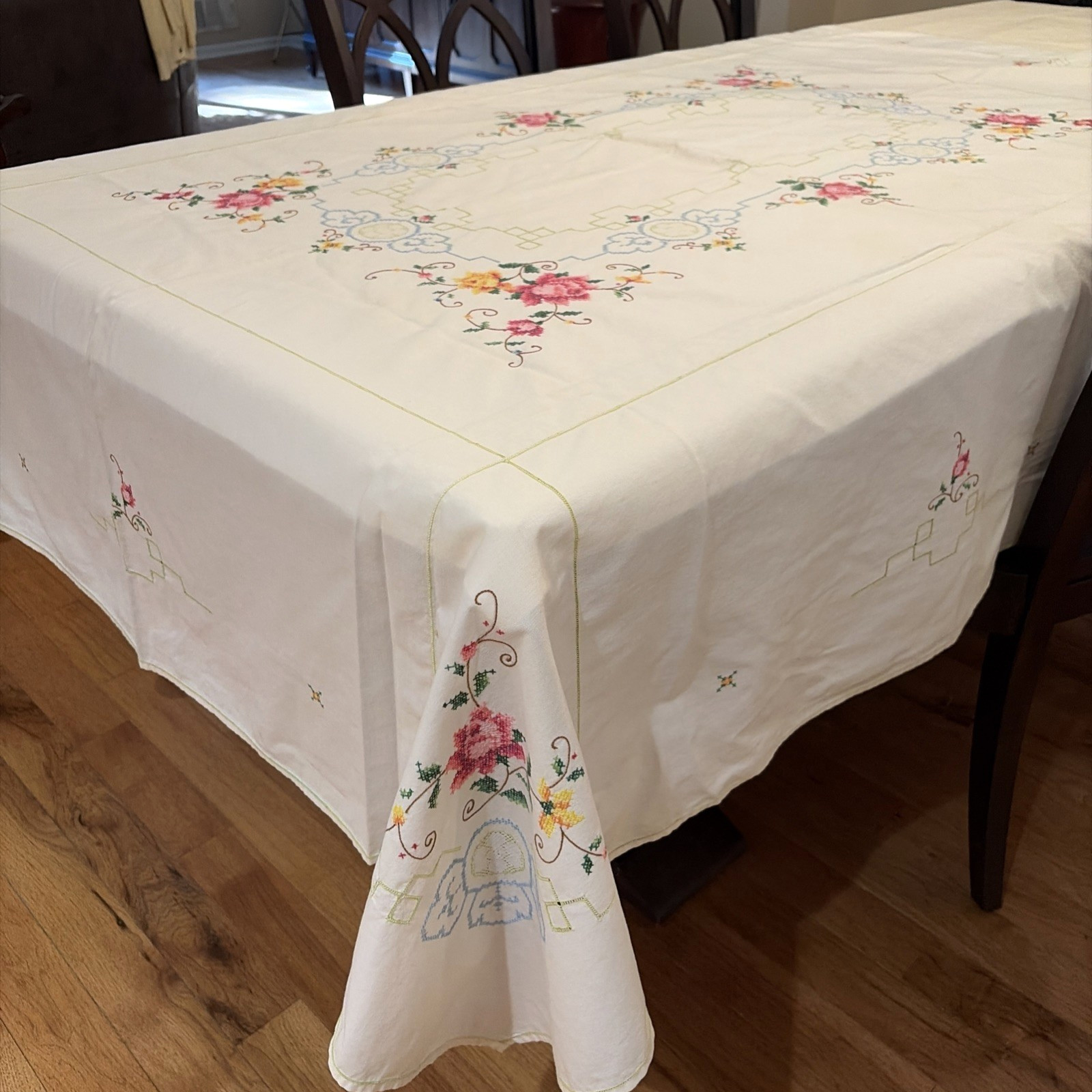 Vintage Hand Embroidered Floral Tablecloth 62 X 80\