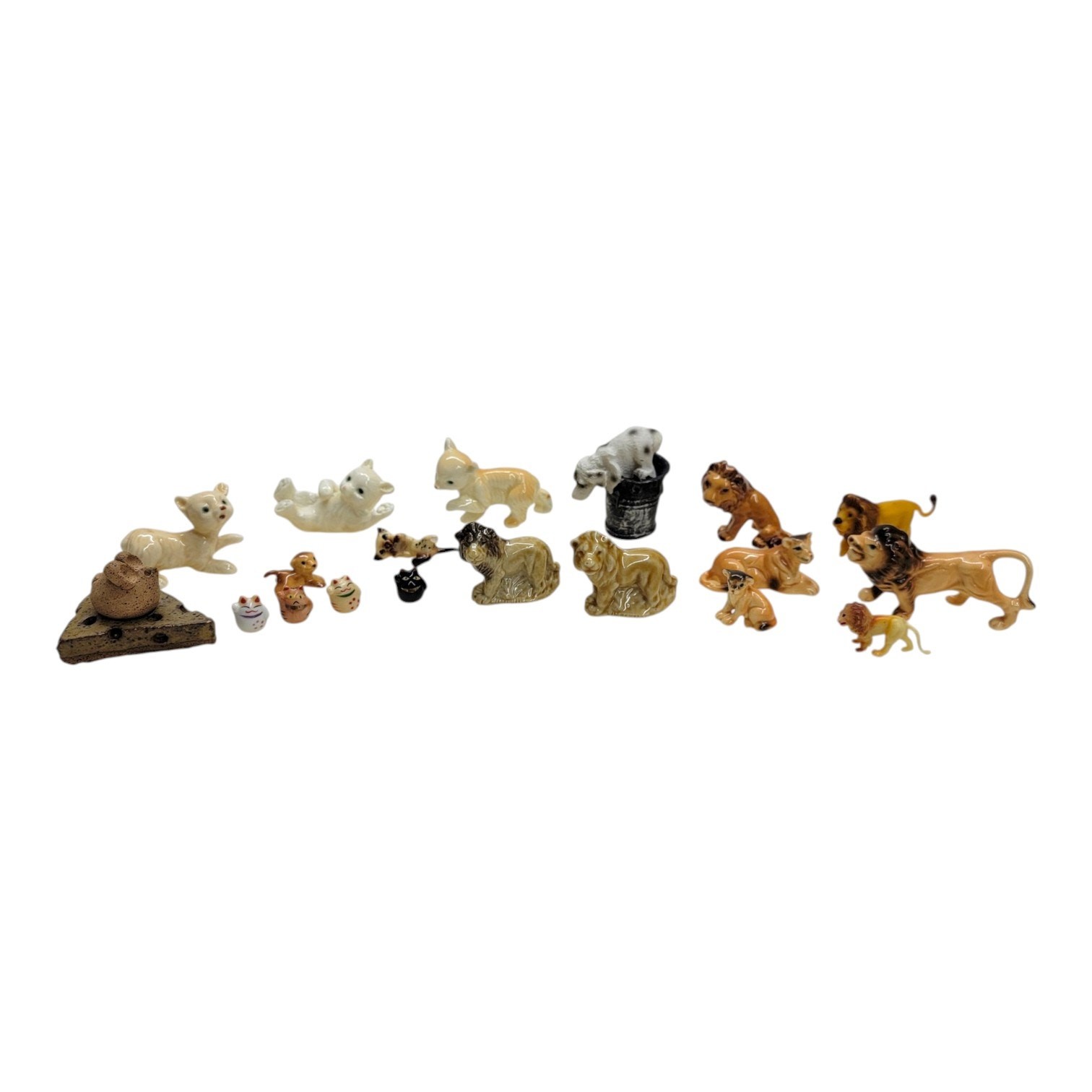 Vintage Miniature Animal Figurines Lot Wade England Lions Cats Ceramic Trinket Vintage Miniature Animal Figurines Lot Wade England Lions Cats Ceramic Trinket