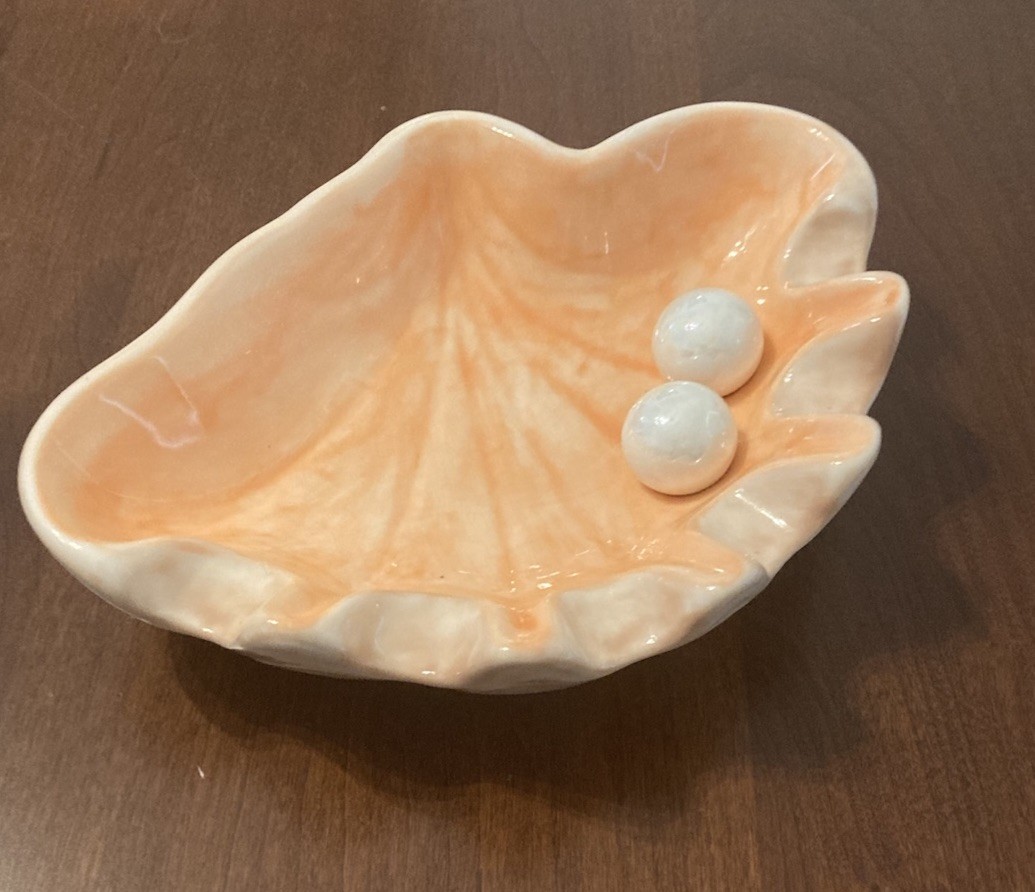 Edie Parker Shell Ashtray Edie Parker Shell Ashtray