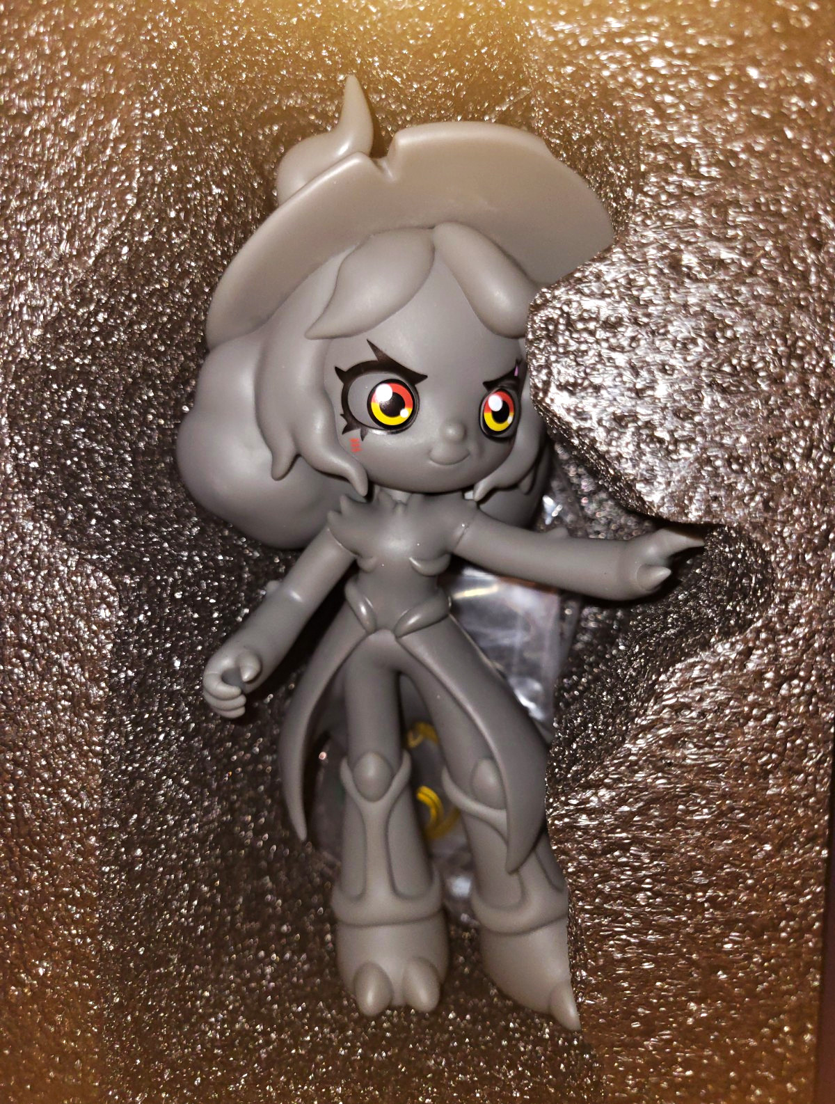 The Owl House - Titan Luz Vinyl Figurine Boxed w/ Proof of Authenticity