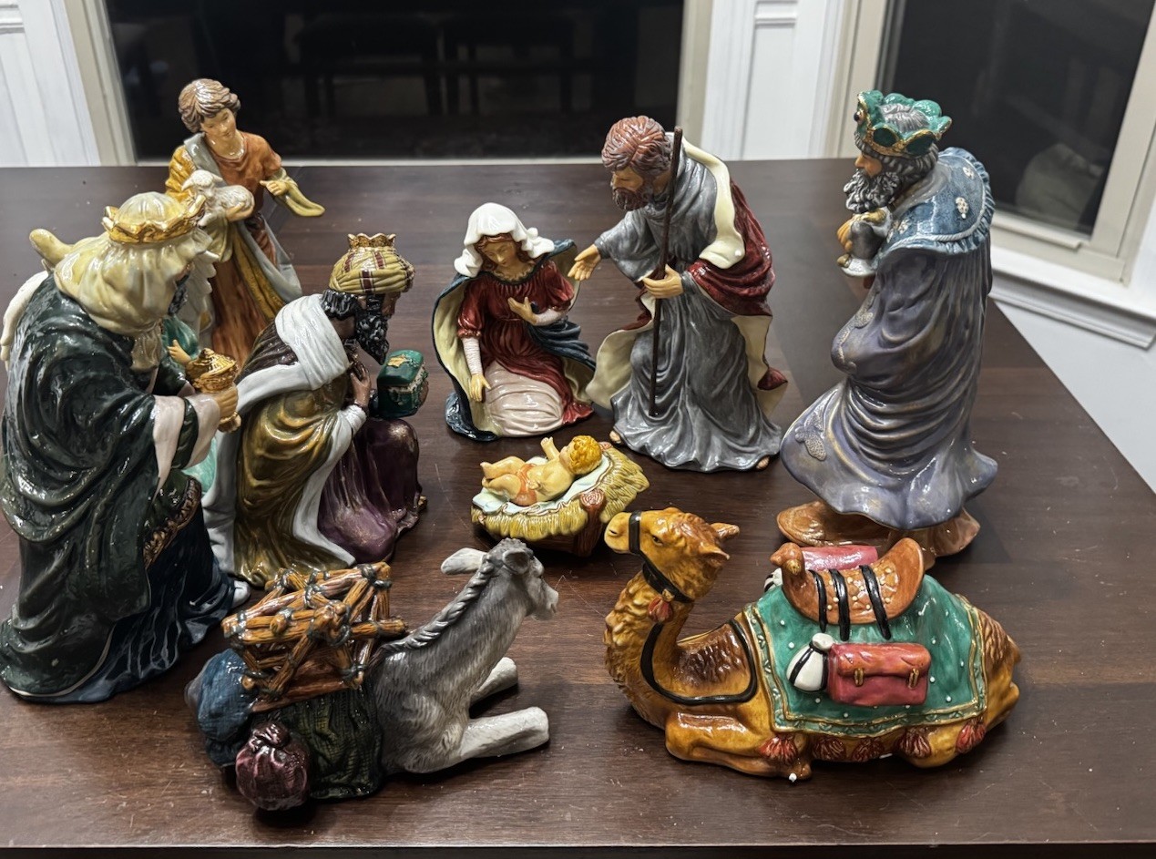 Exquisite Nativity Set 12\