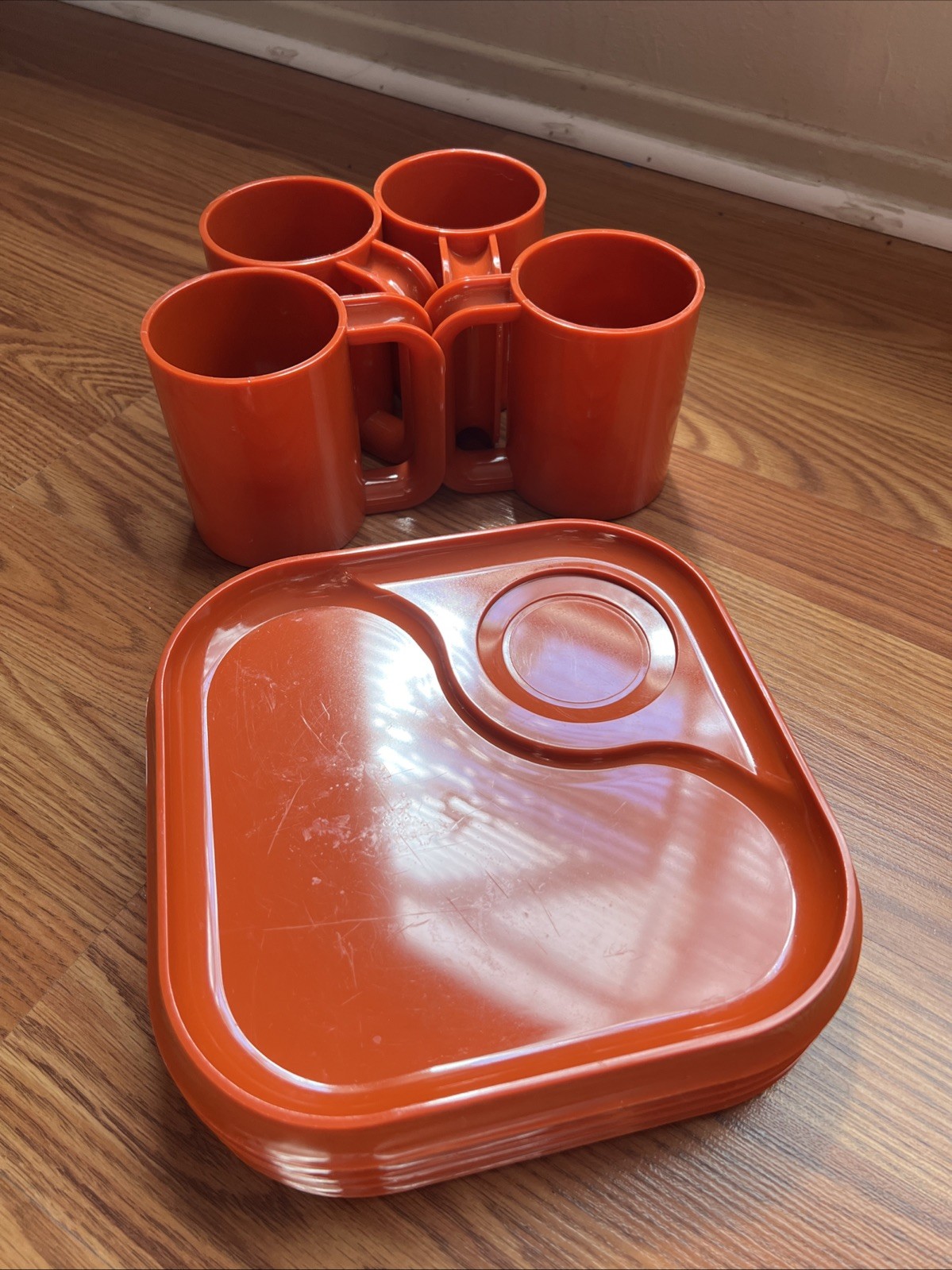 Ingrid Chicago Vintage Orange MCM Plate And Mug Set Of 4