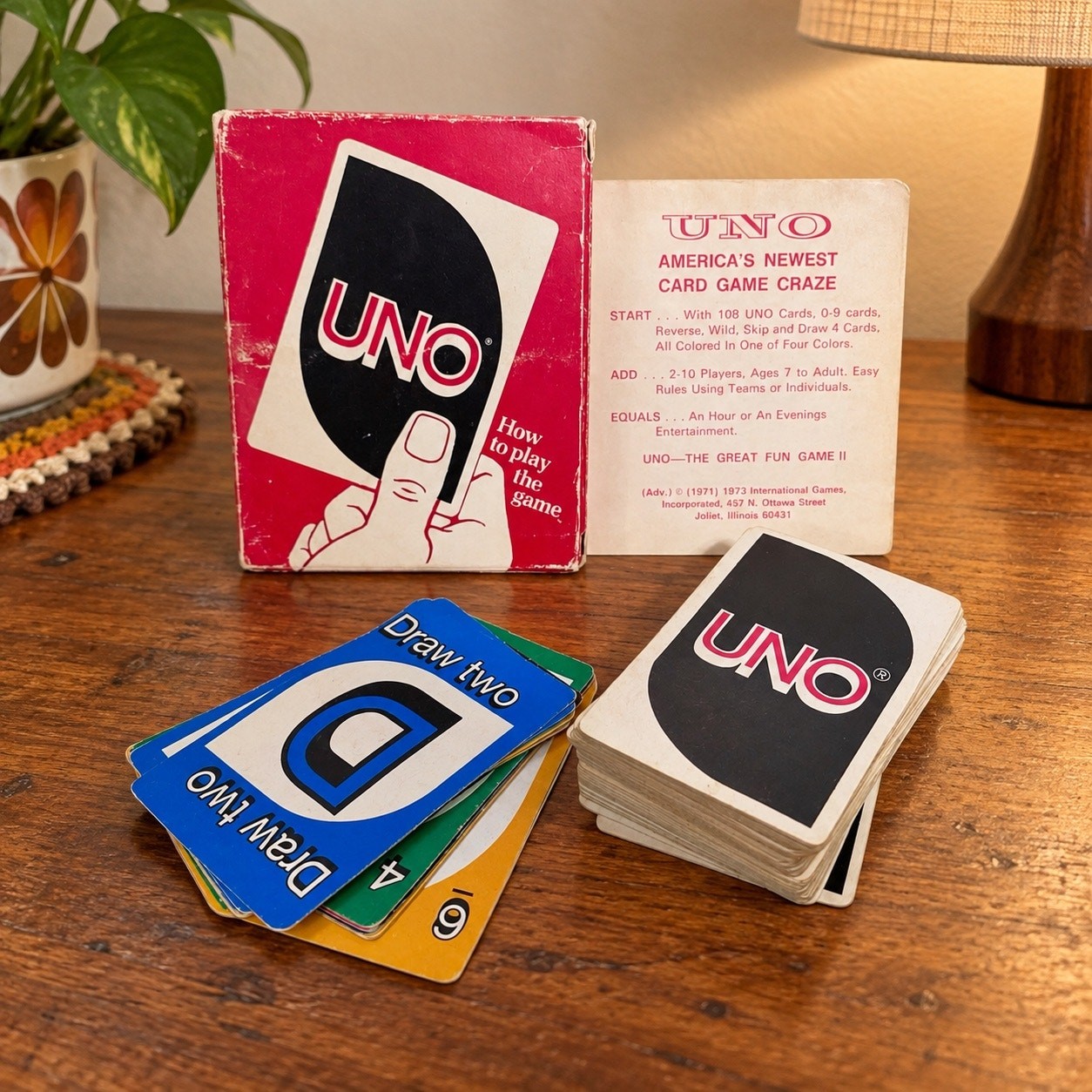 Vintage 1973 UNO Card Game International Games Complete 108 Cards Rules Box