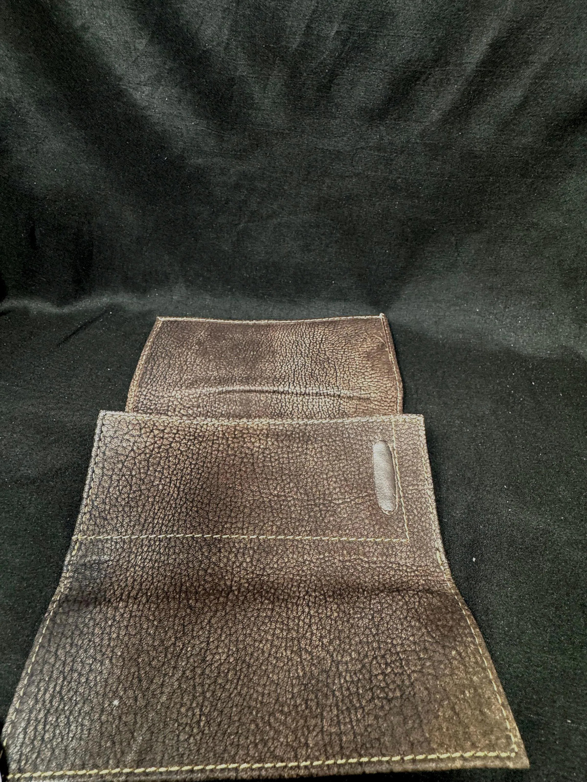 German Leather Tri-Fold Tobacco Tin Carrier 2oz Brown 1950s – Mid-Century German Leather Tri-Fold Tobacco Tin Carrier 2oz Brown 1950s – Mid-Century