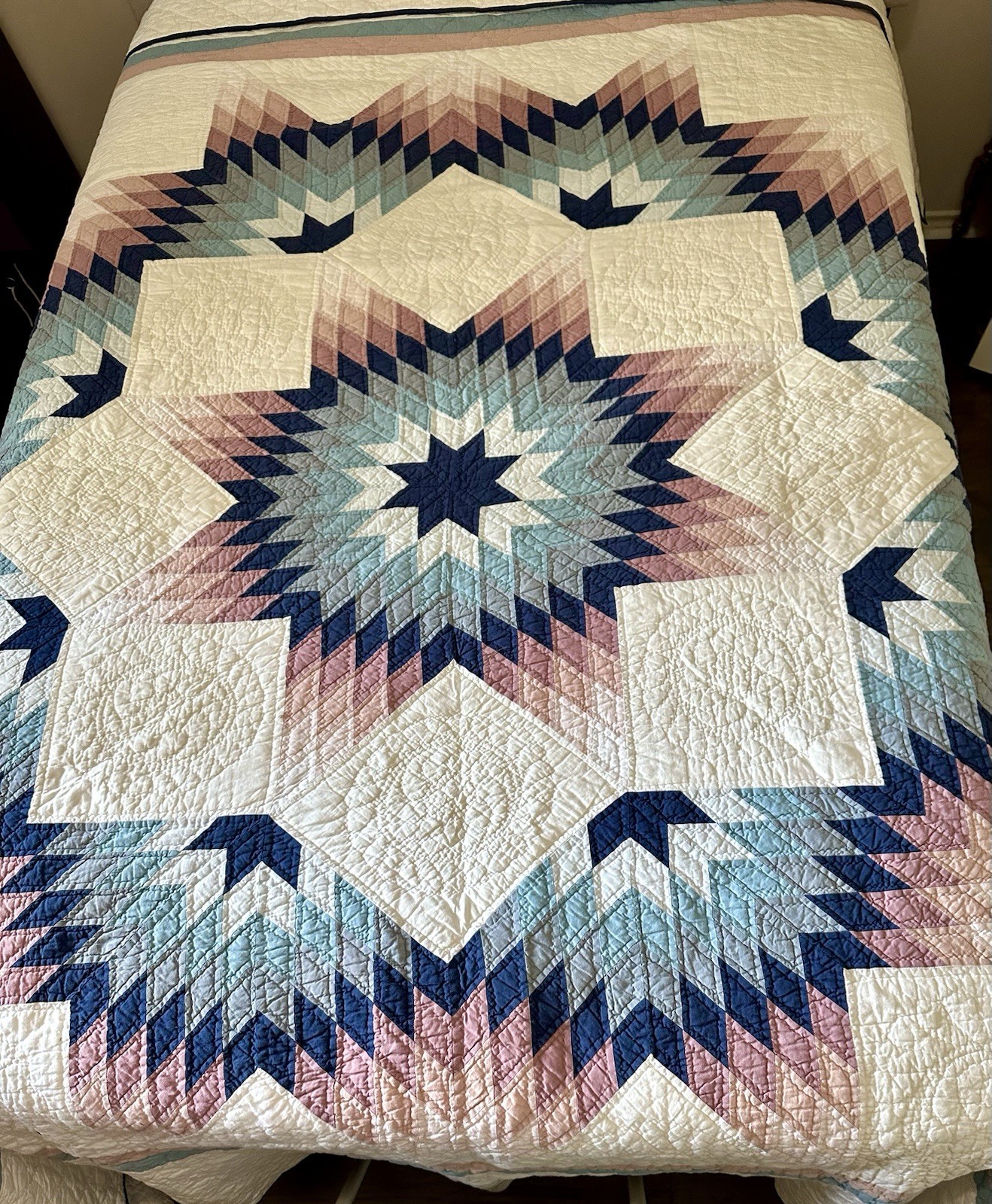 Huge Gorgeous Vintage Hand Sewn STARBURST Quilt 106” X 94” - Pristeen