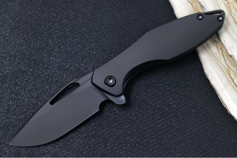 Koenig Mini Arius - Matte Black Handle - Matte Black Blade - Black Hardware Koenig Mini Arius - Matte Black Handle - Matte Black Blade - Black Hardware